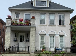 954 Nottingham Rd #954, Grosse Pointe, MI 48230