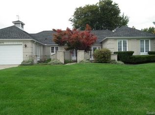 25435 Liberty Ln, Farmington Hills, MI