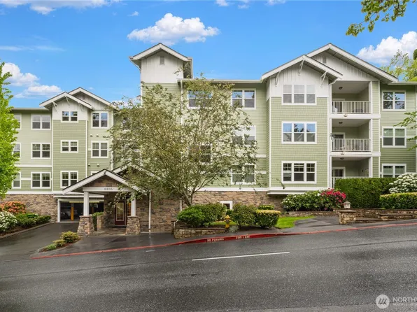 4406 Providence Point Place SE #302, Issaquah, WA 98029