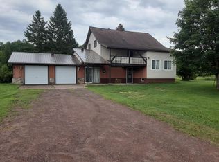 5880 Pioneer Rd, Ironwood, MI 49938