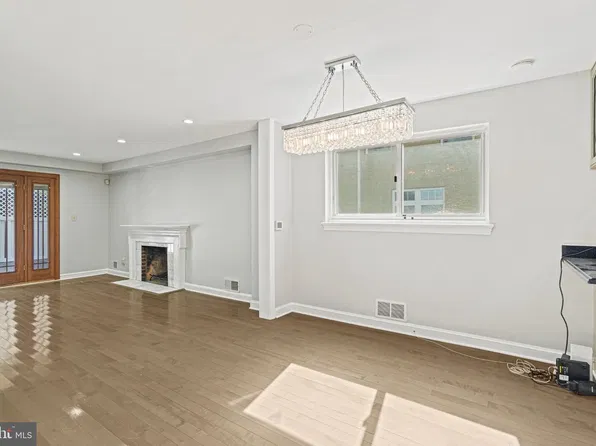 2749 Arizona Ave NW, Washington, DC 20016