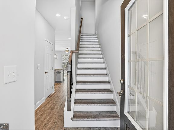 2nd image of 6154 Ripple Way #76