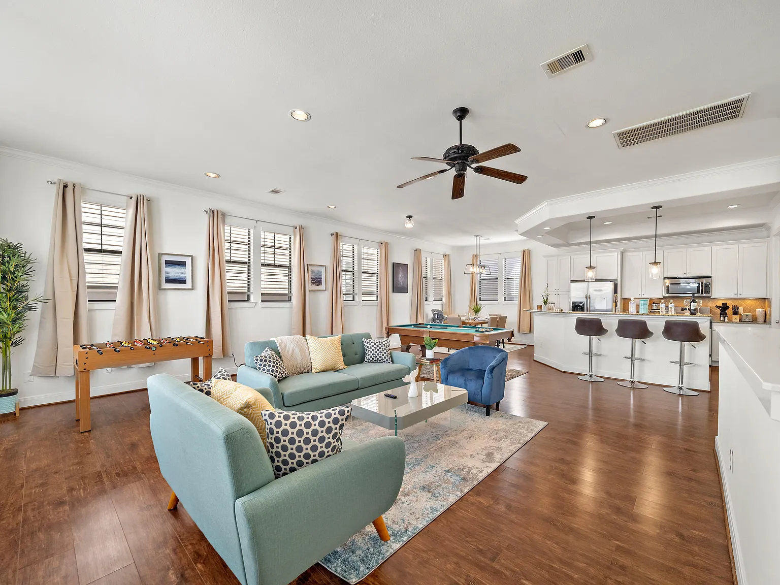 3 bed, $5,400 — Photo 3
