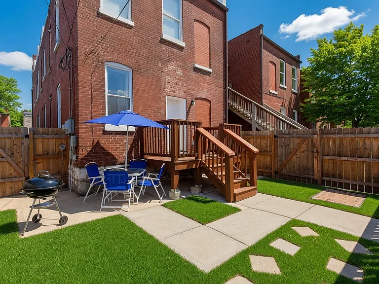 3963 Botanical Ave — Photo 29
