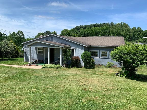 4th image of 128 Teaberry Ln