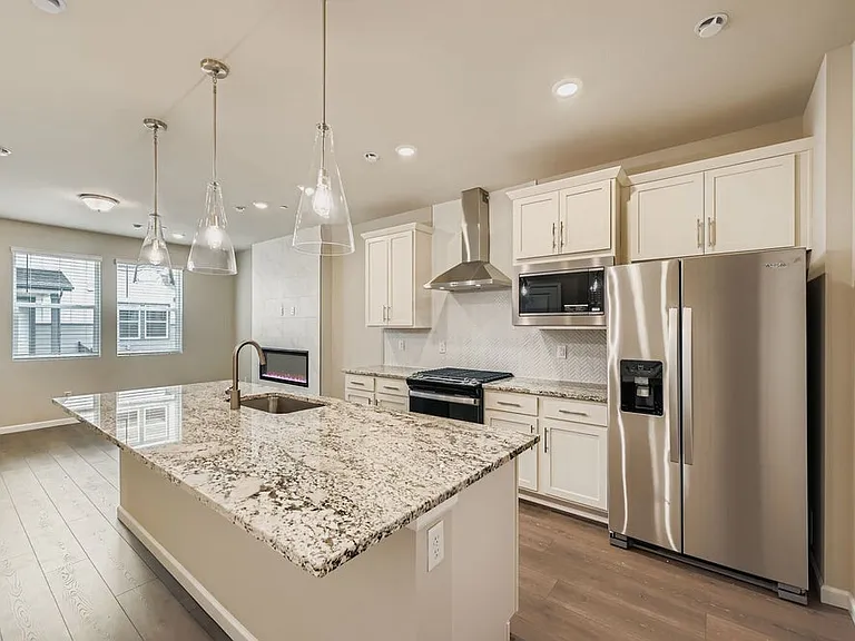2755 Bear Springs Cir — Photo 17