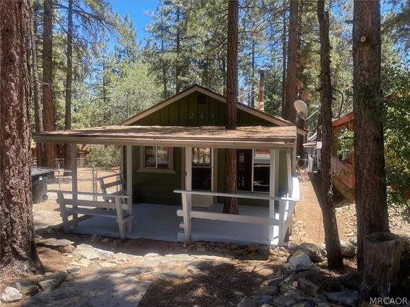 243 Spruce Ln, Sugarloaf, CA 92386