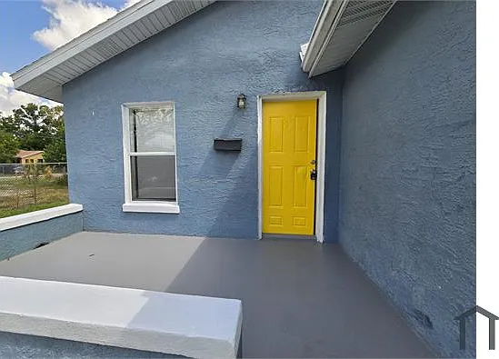 3 bed, 960 sqft, $2,395 — Photo 3