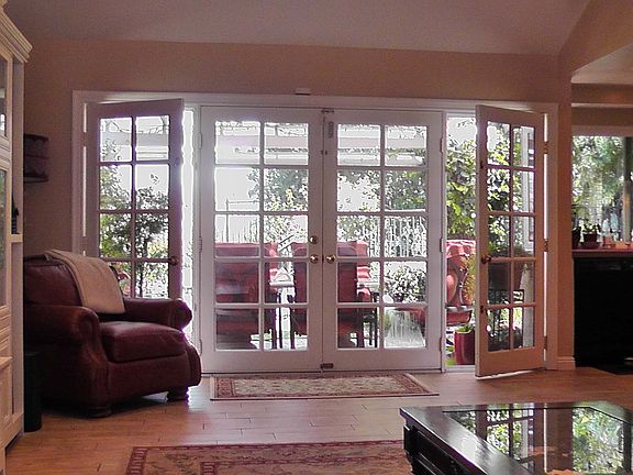 2nd image of 28915 Bardell Dr