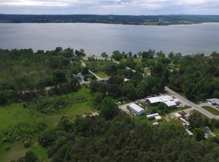 7608 S Bingham Rdg, Traverse City, MI 49684