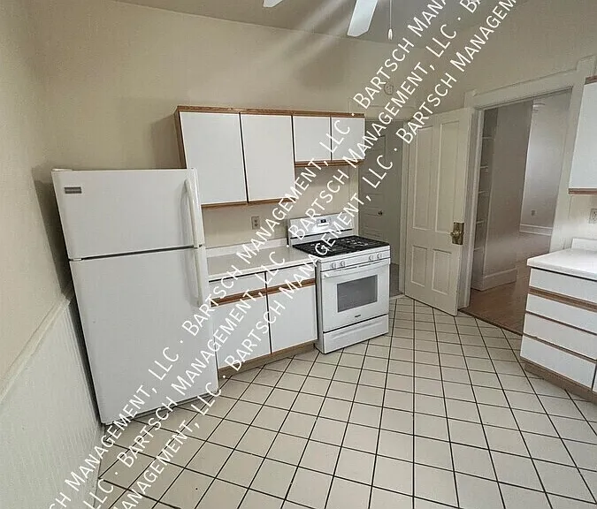 1317 E Albion St — Photo 6