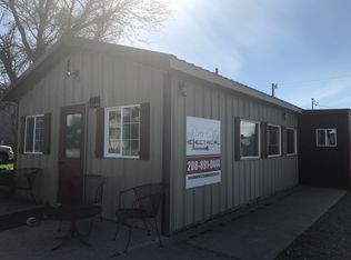 217 E 1st Ave, Glenns Ferry, ID 83623