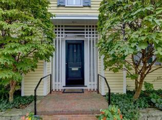 15 Barberry Hill Rd, Providence, RI 02906