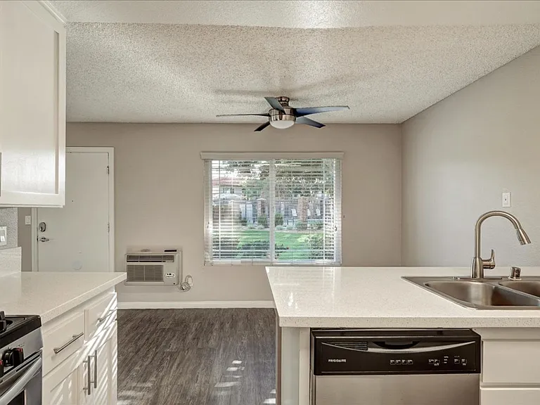 Tierra Palms Apartment Homes — Photo 40