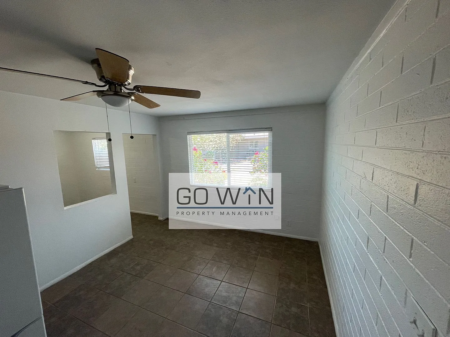 559 S Bellview — Photo 3