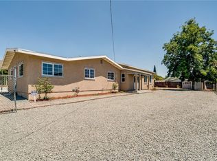 6915 37th St, Jurupa Valley, CA 92509