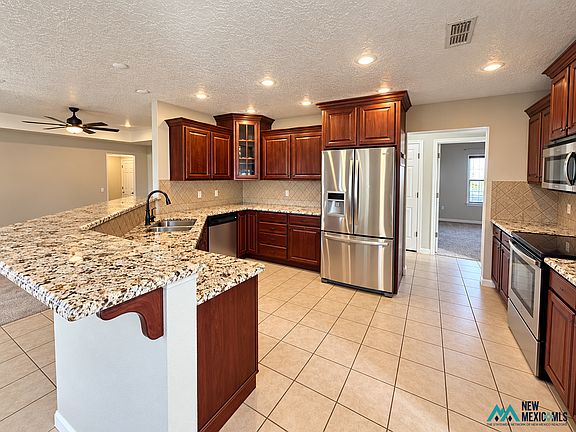 4th image of 2221 Ralph Boone Dr