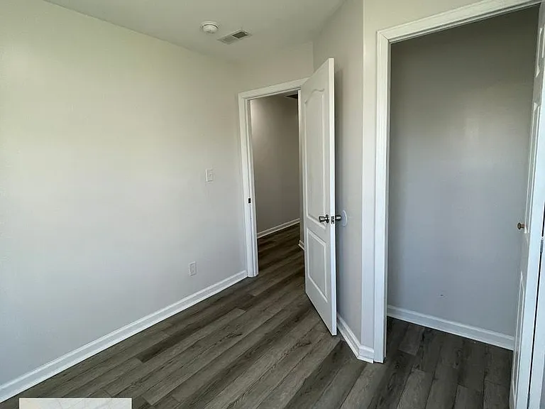 8762 Epworth St — Photo 11