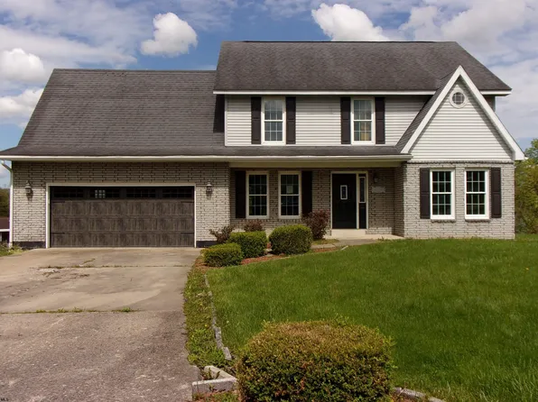 208 Parkview Cir, Kingwood, WV 26537