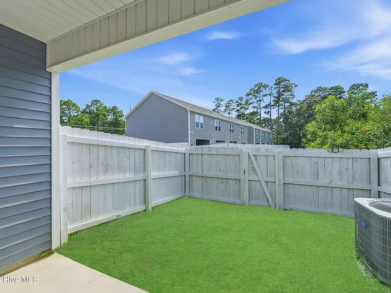 611 Jacks Crossing Dr — Photo 23