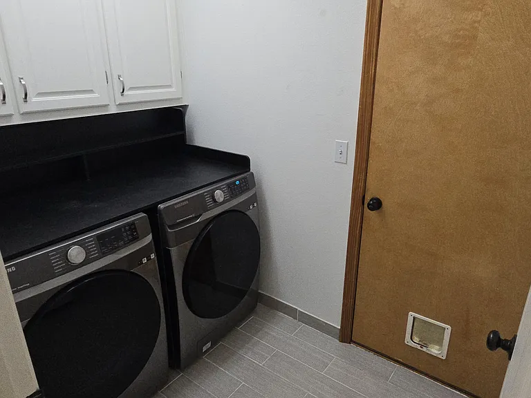 112 Cades Ct — Photo 6