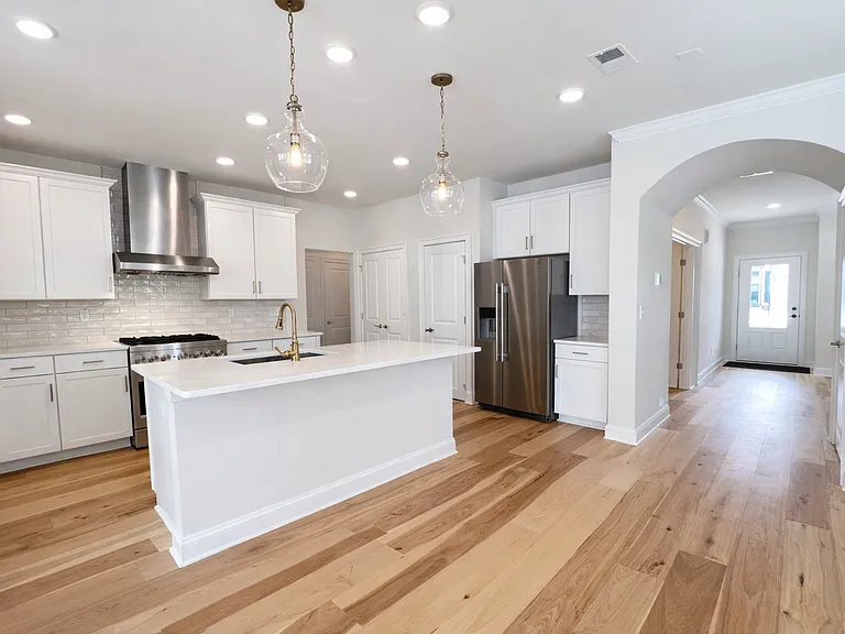 18 Whitaker Ln — Photo 11