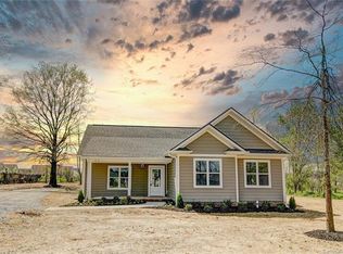 5013 Willow Run Dr, Monroe, NC 28110