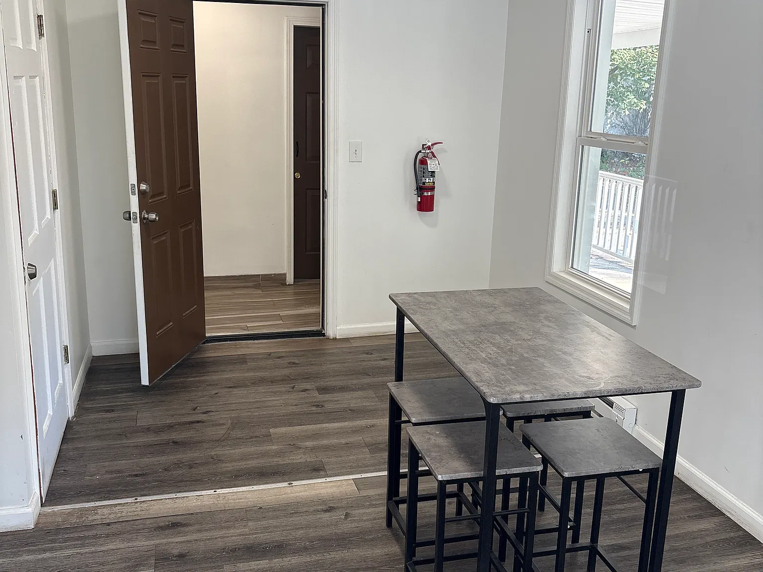 Studio, $1,050 — Photo 4