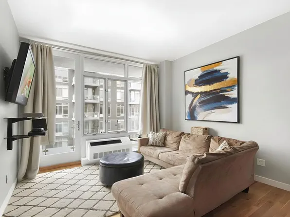 342 E 110th St APT 5D, New York, NY 10029