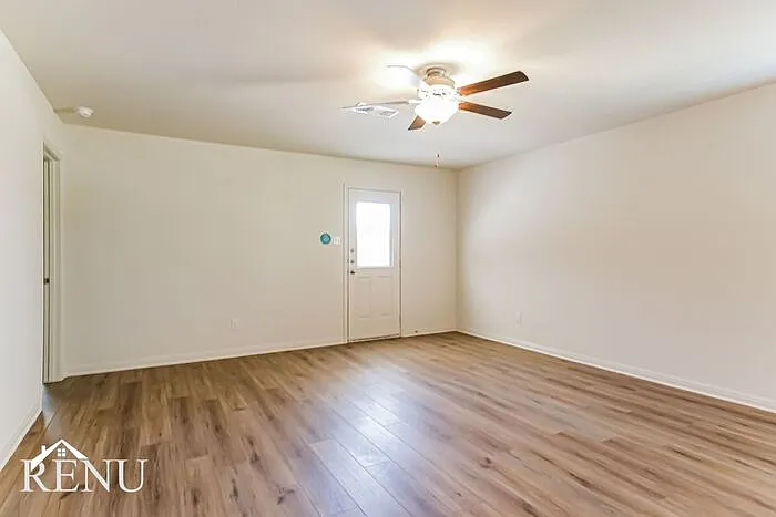 305 Silvercrest Ln — Photo 7
