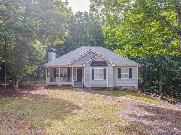 647 Philadelphia Dr, Jasper, GA 30143