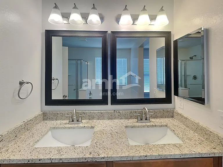 2865 S Hansen Dr — Photo 10