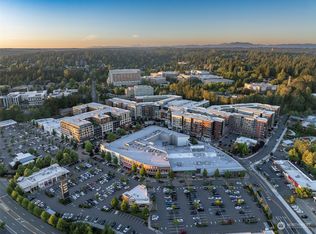 11223 NE 128th St APT J201, Kirkland, WA 98034