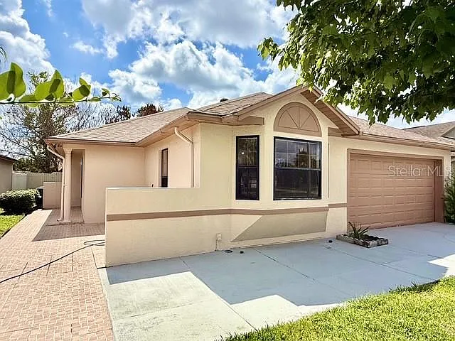 3 bed, 2.0 bath, 1525 sqft, $2,250 — Photo 2