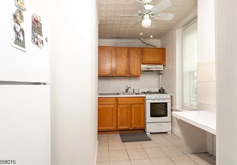 389 Bloomfield Ave #7 — Photo 5