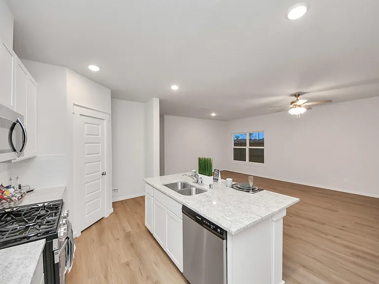 4632 Spoon Bill Cove Dr — Photo 16