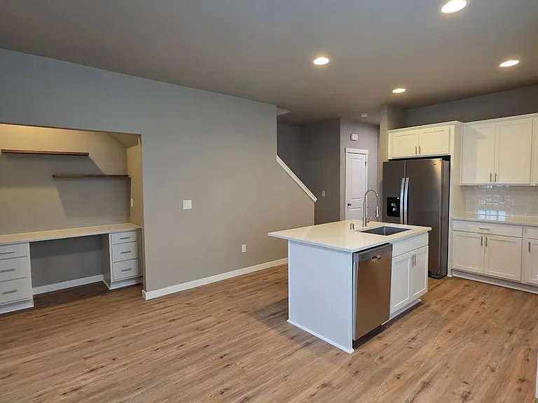 724 N Pearl St #A — Photo 4