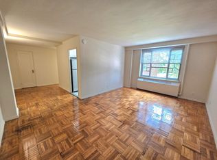 192-22 67th Ave #2D, Fresh Meadows, NY 11365