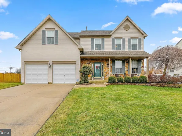 7 Colts Gait Rd, Marlton, NJ 08053