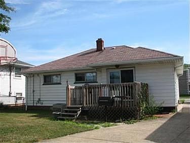 5th image of 322 E 315th St