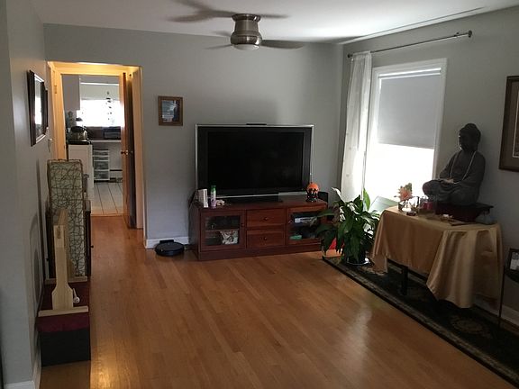 2nd image of 6137 N Meade Ave #1