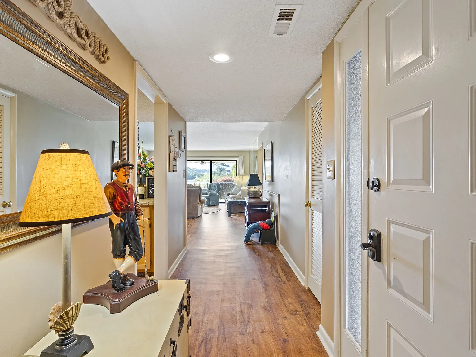 2 bed, 2.0 bath, 1345 sqft, $2,300 — Photo 4