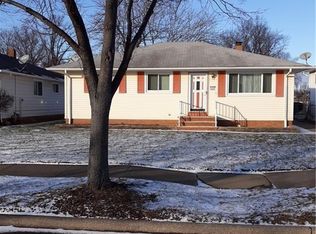 24031 Russell Ave, Euclid, OH 44123