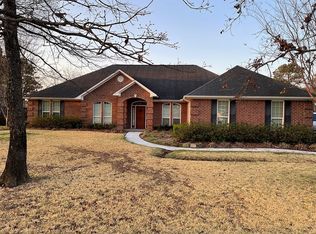 307 Beaver Lake Dr, Texarkana, TX 75501