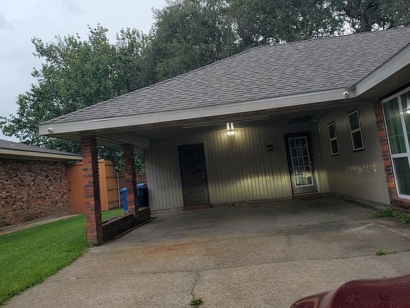 2 Car garage with storage unit
