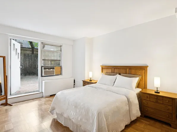 155 East 34th Street image 3 of 5