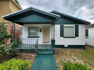 1029 W 38th St, Savannah, GA 31415
