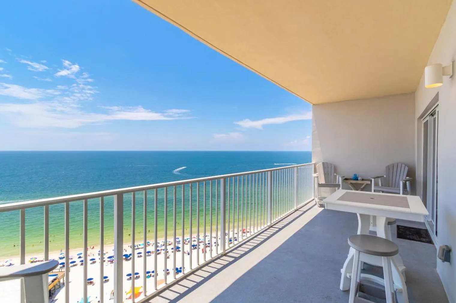 3 bed, 2.0 bath, 1291 sqft, $3,527 — Photo 3