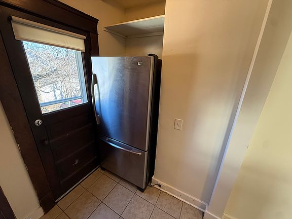 5th image of 1317 W 106th St
