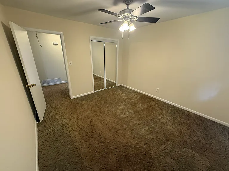 6063 Pine Terrace Dr — Photo 21